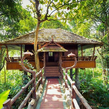 Kalppavanam Heritage Resort Thekkady Extérieur photo