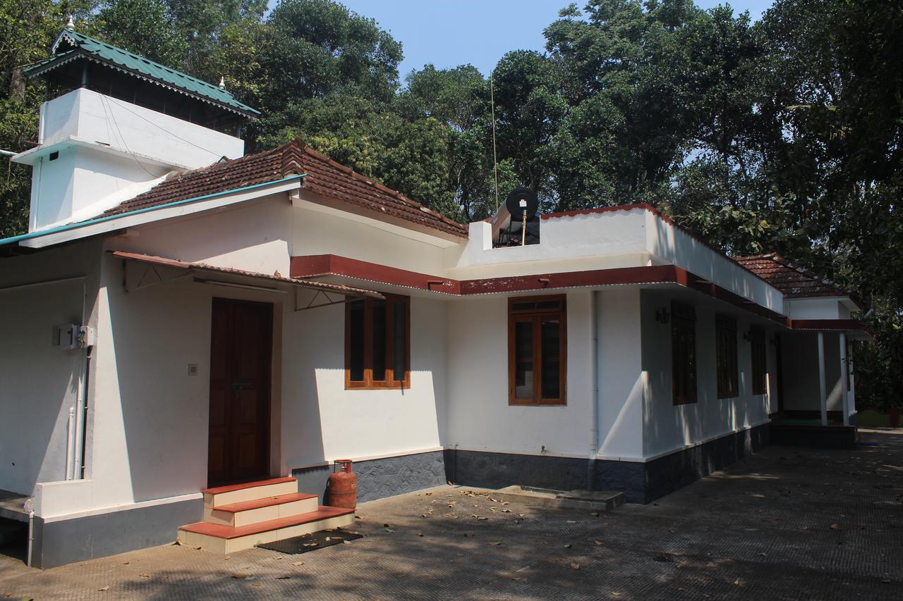 Kalppavanam Heritage Resort Thekkady Extérieur photo